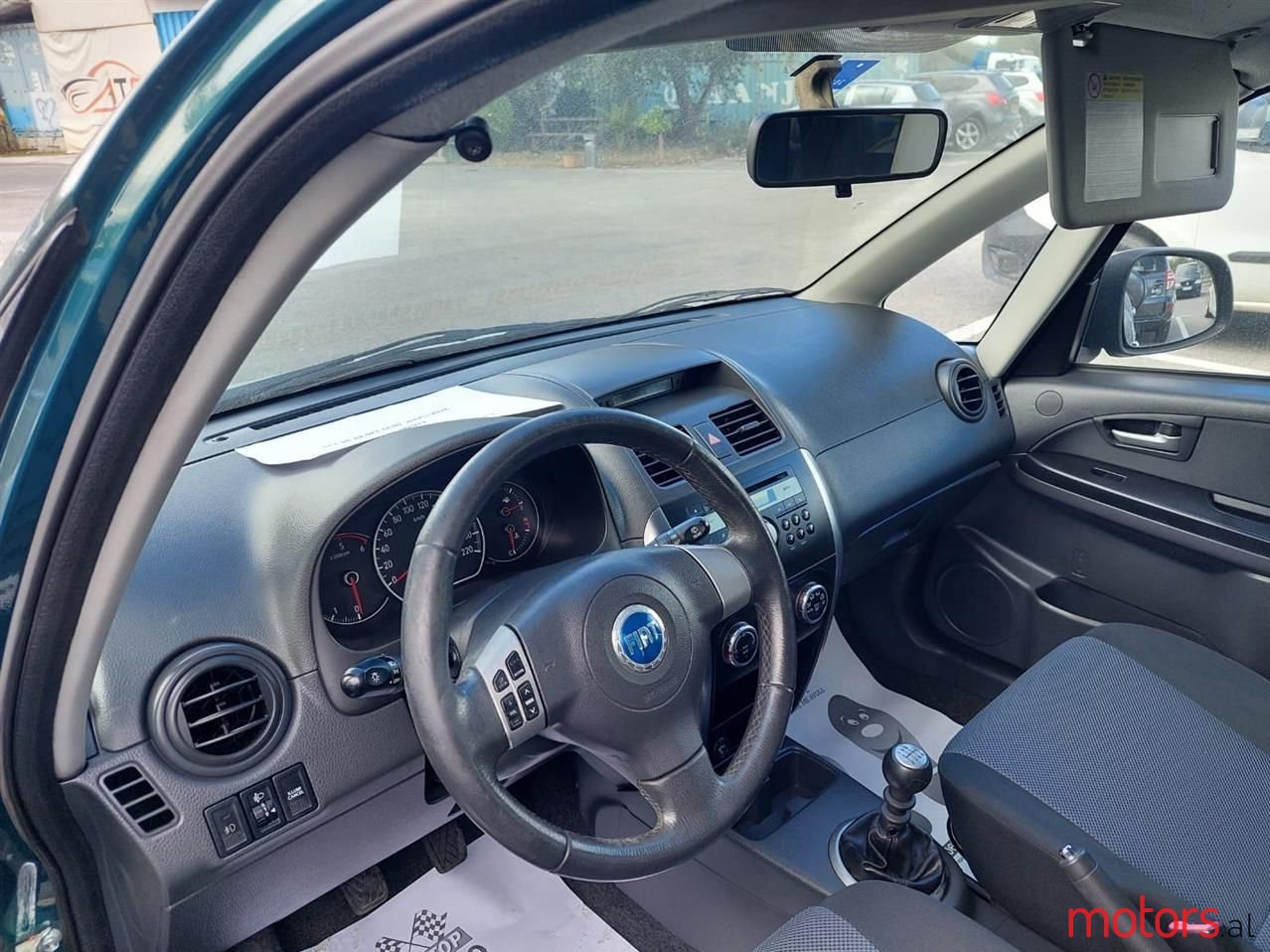 2008' Fiat Sedici photo #4