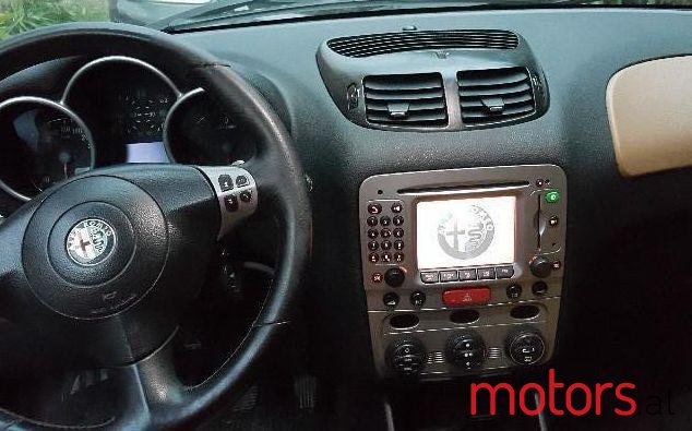 2002' Alfa Romeo 147 photo #4