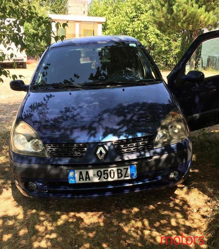 2002' Renault Clio photo #1