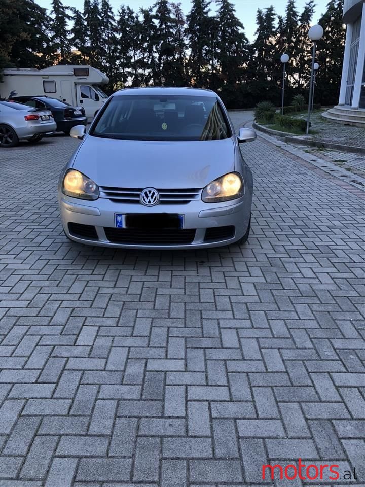 2005' Volkswagen Golf photo #4