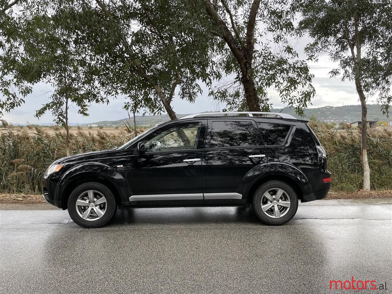 2008' Mitsubishi Outlander photo #5