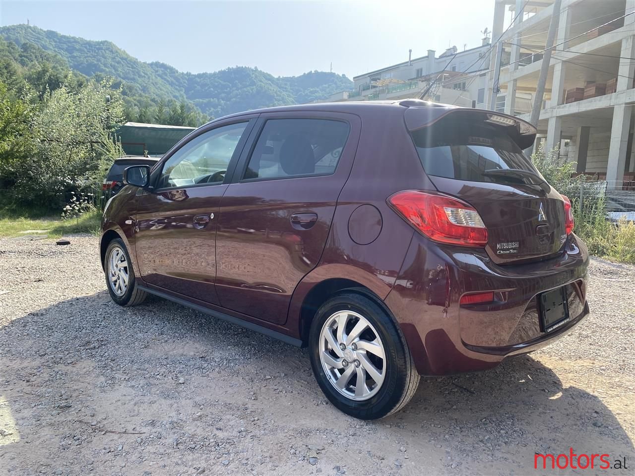 2020' Mitsubishi Space Star photo #2