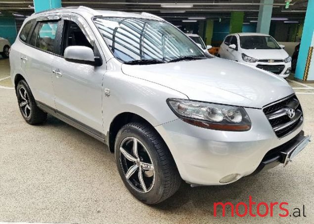 2009' Hyundai Sante Fe photo #1