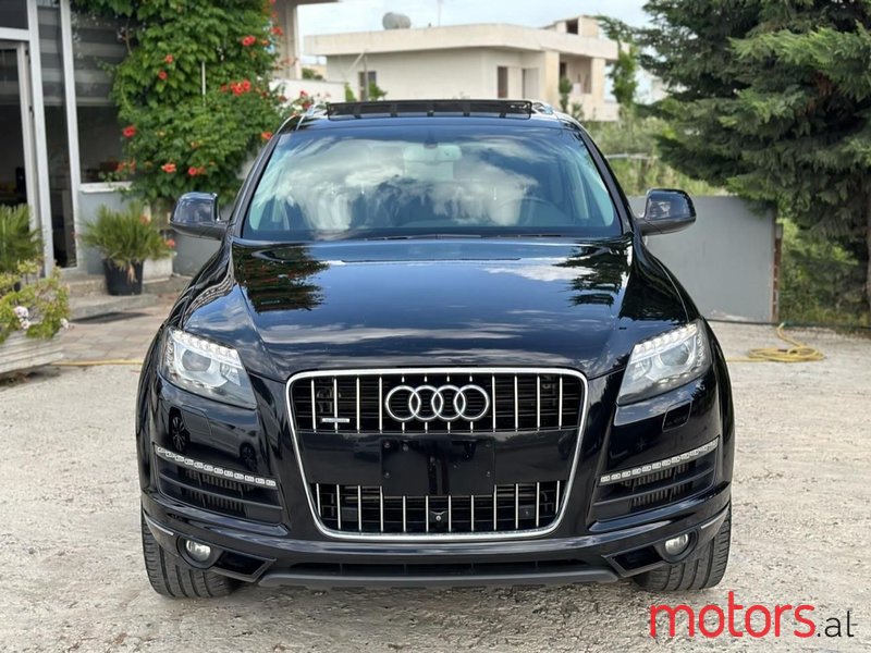 2014' Audi Q7 photo #2