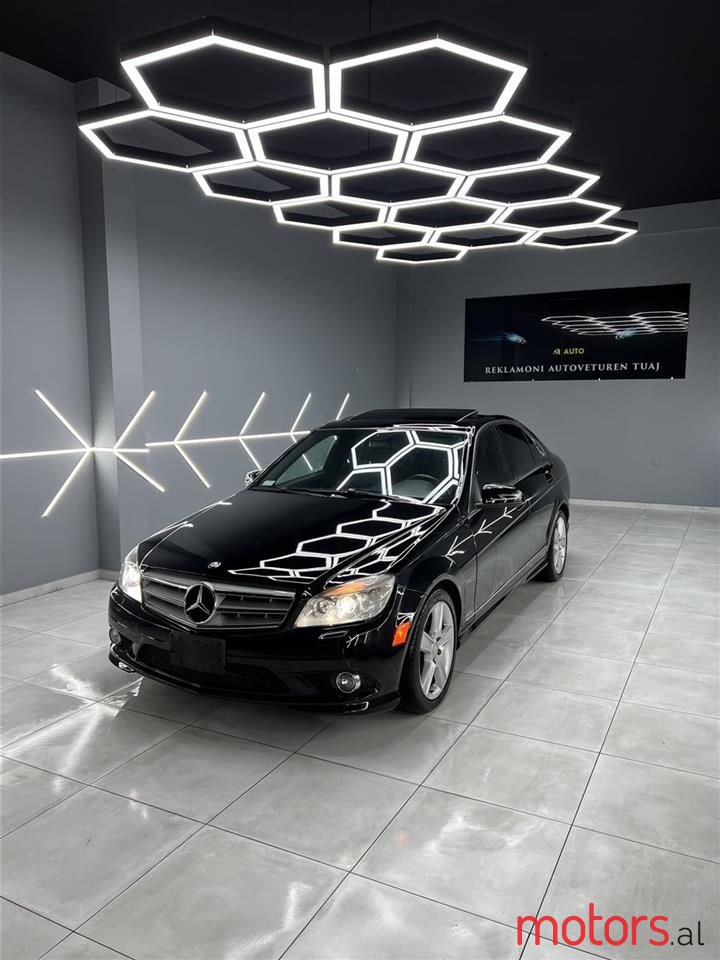 2008' Mercedes-Benz C 300 photo #1