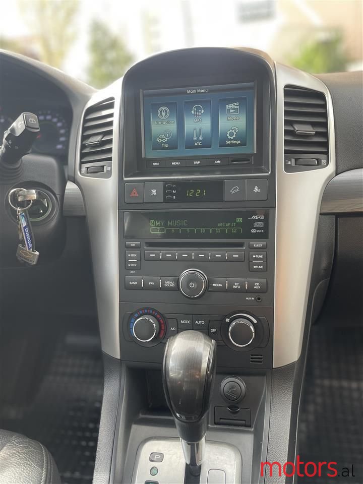 2011' Chevrolet Captiva photo #5