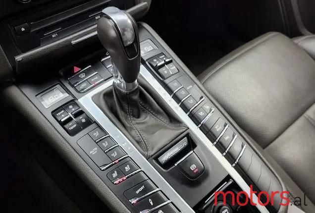 2016' Porsche Macan photo #5