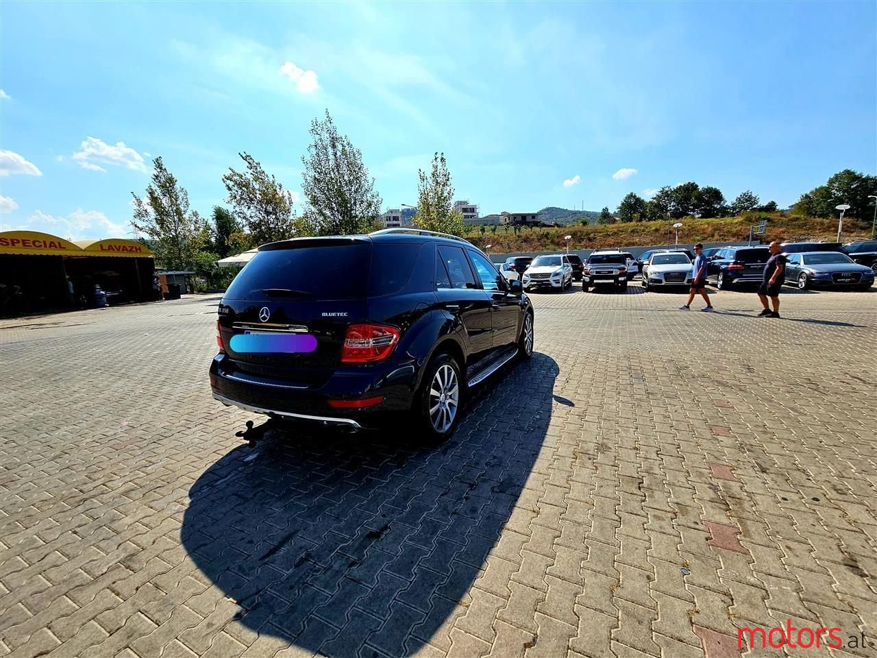 2011' Mercedes-Benz 350 photo #3