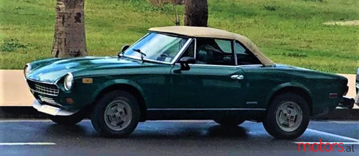 1984' Fiat 124 photo #6