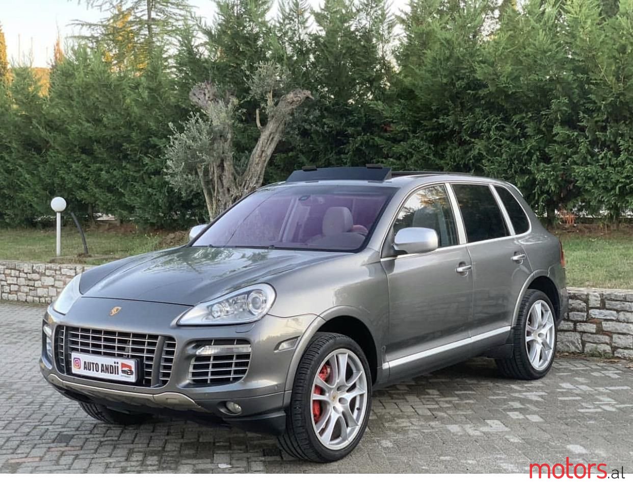 2008' Porsche Cayenne photo #5