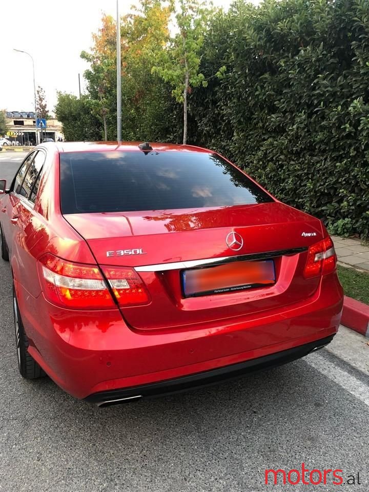 2013' Mercedes-Benz E 220 photo #6