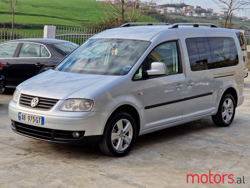 2010' Volkswagen Caddy photo #2