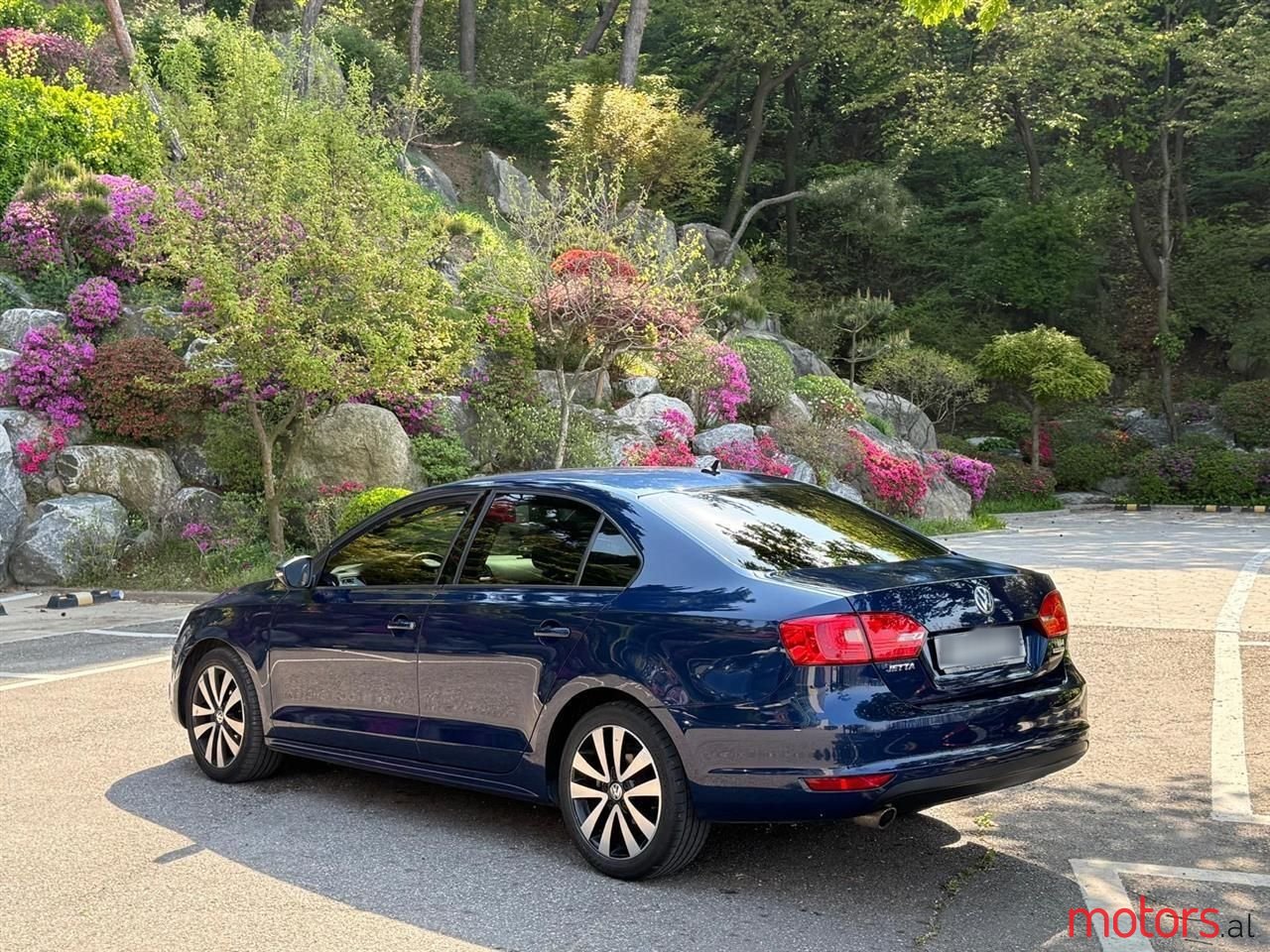 2014' Volkswagen Jetta photo #2