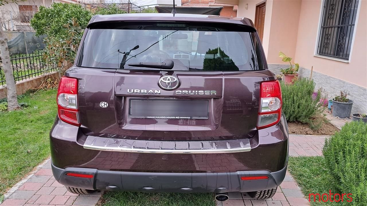 2011' Toyota Urban Cruiser photo #5