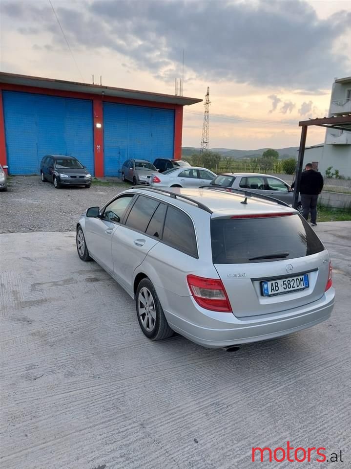 2008' Mercedes-Benz C 220 photo #3