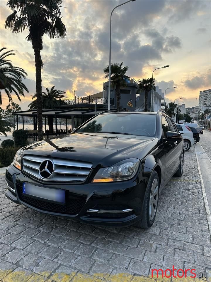 2014' Mercedes-Benz C 220 photo #1