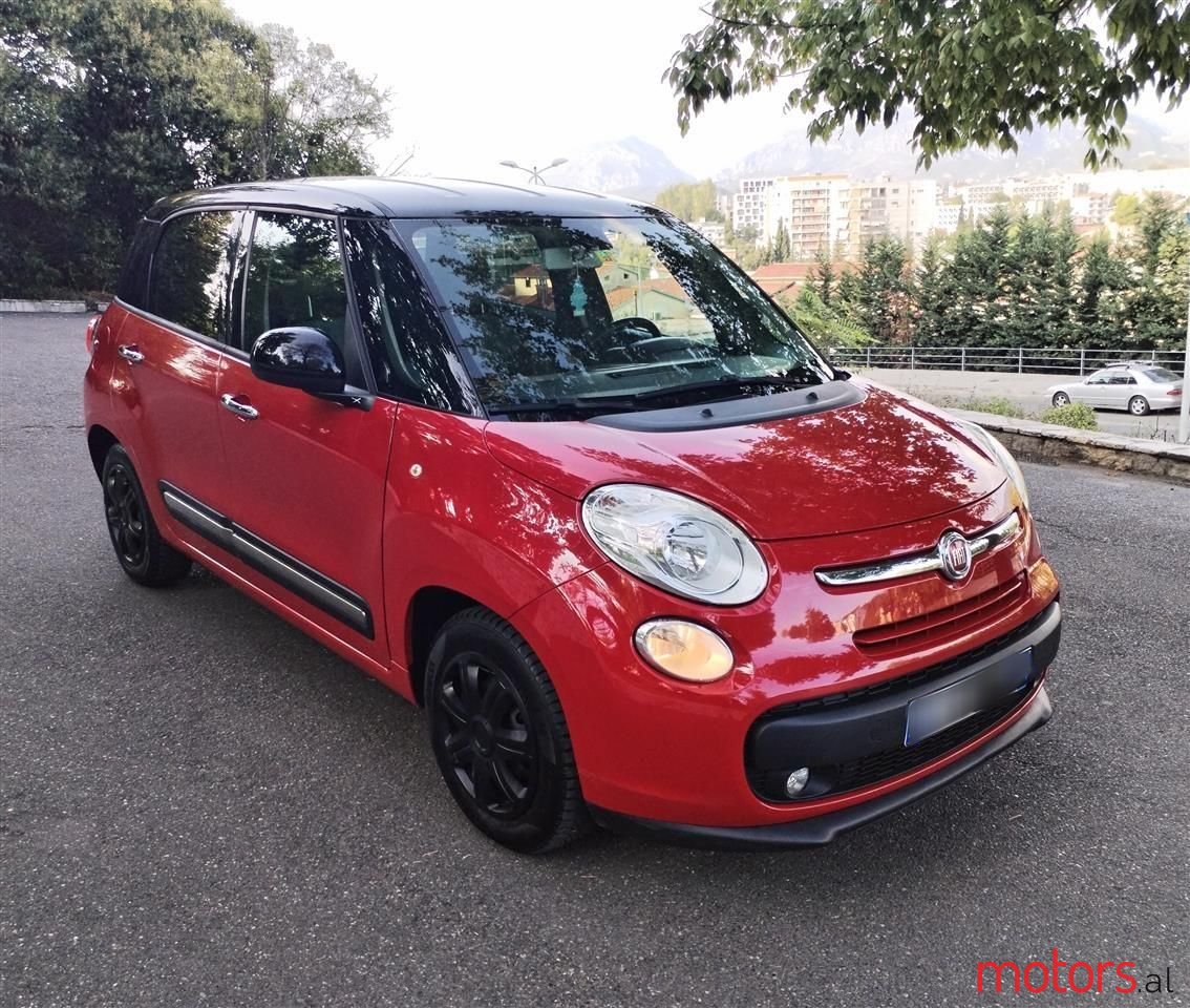 2014' Fiat 500L photo #1