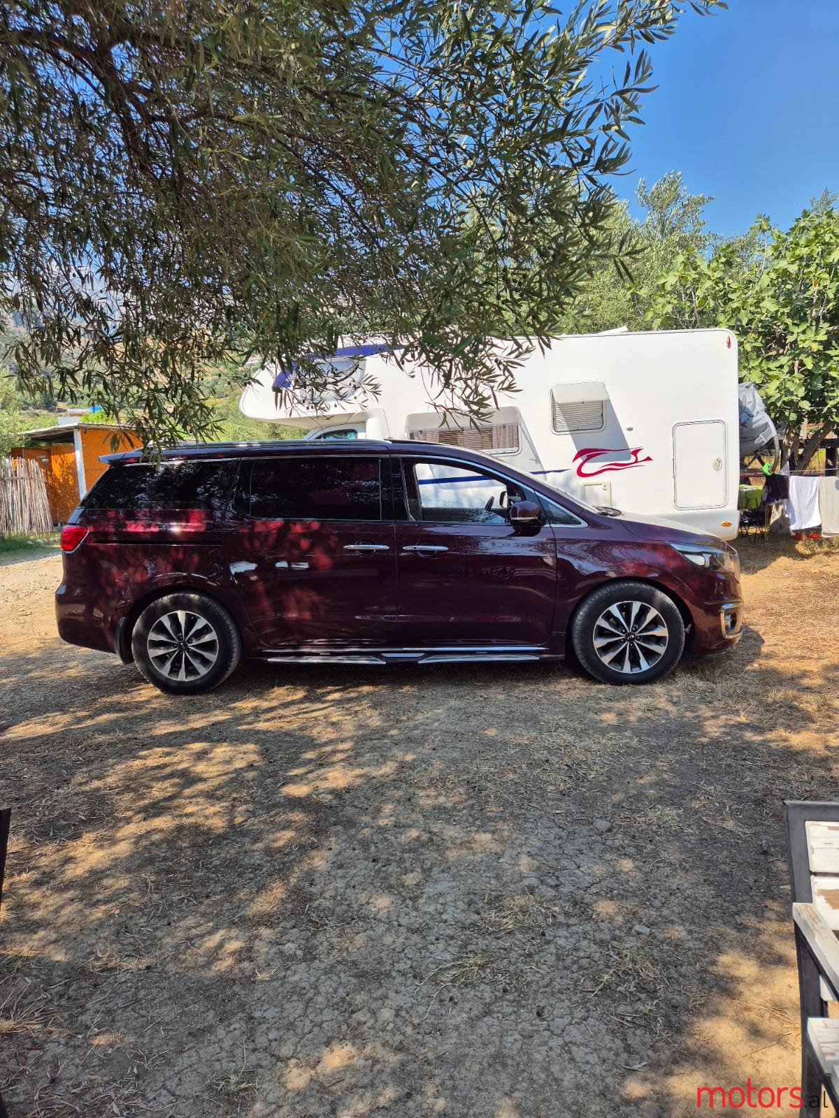 2015' Kia Carnival photo #4