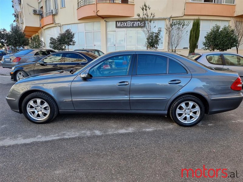 2006' Mercedes-Benz E 240 photo #5