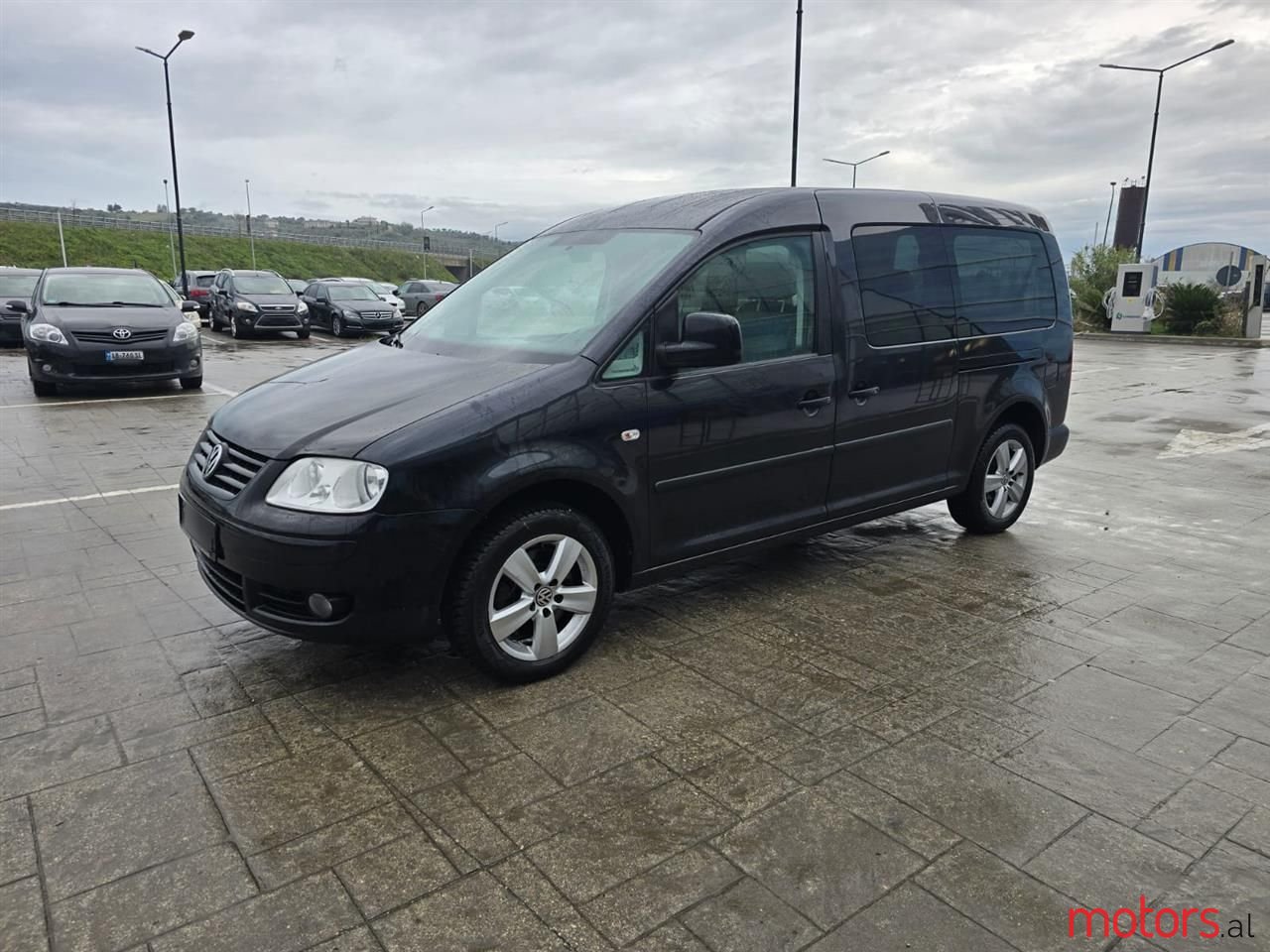 2010' Volkswagen Caddy photo #5