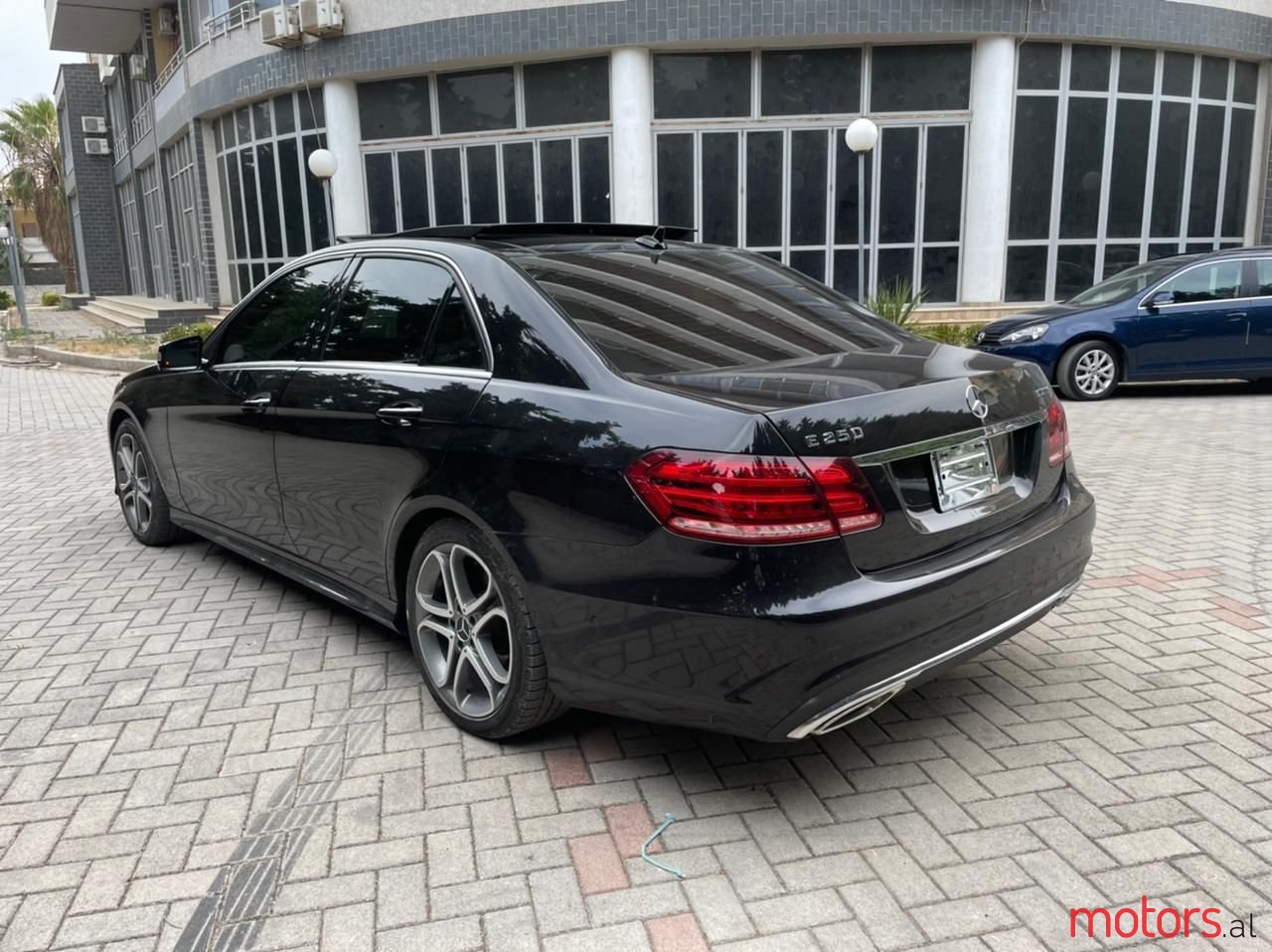 2014' Mercedes-Benz E 250 photo #3