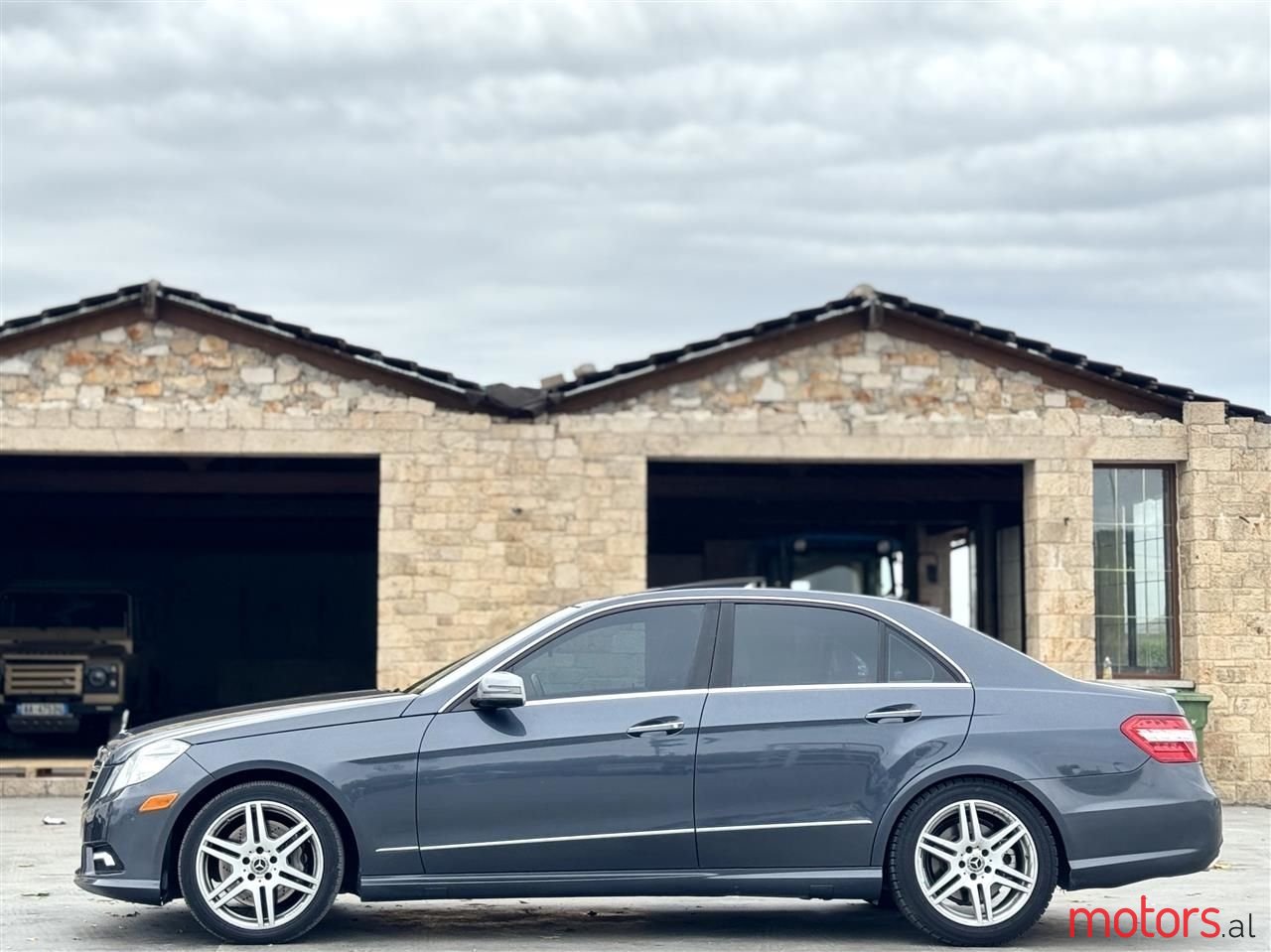 2012' Mercedes-Benz E 55 AMG photo #4
