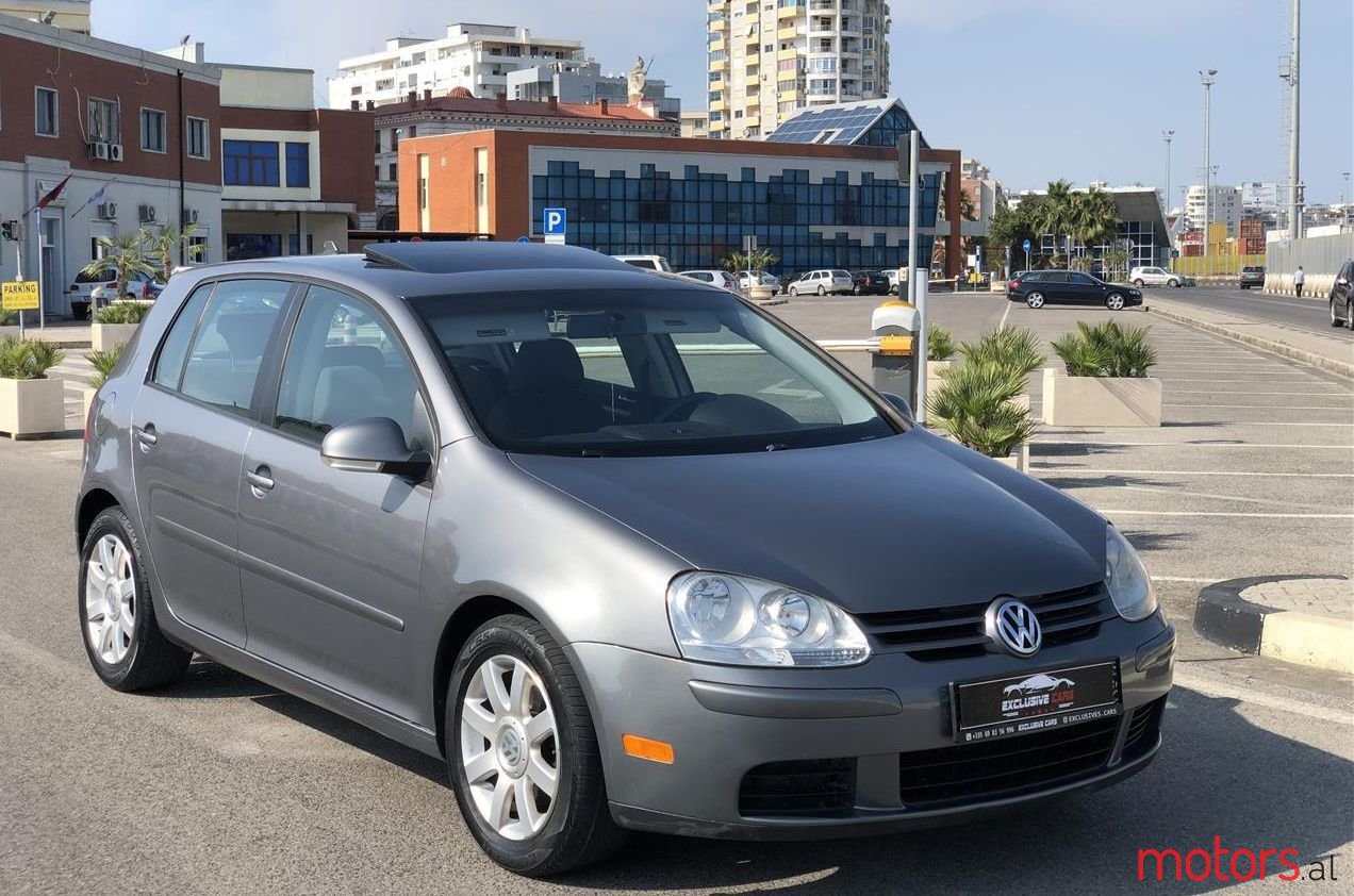 2008' Volkswagen Golf photo #1