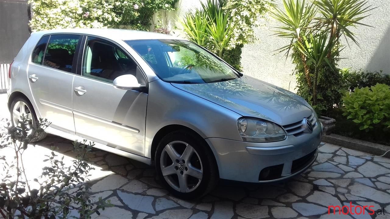 2007' Volkswagen Golf photo #2