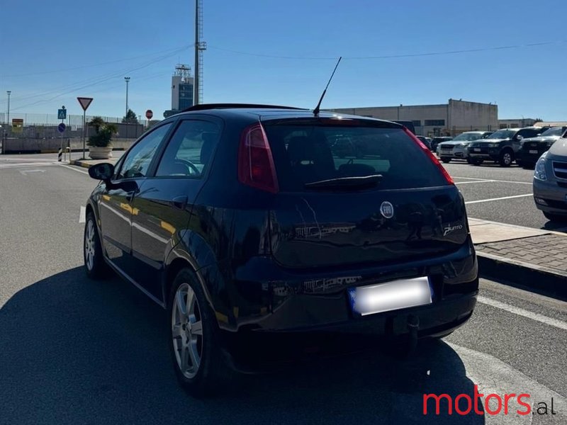 2009' Fiat Grande Punto photo #6