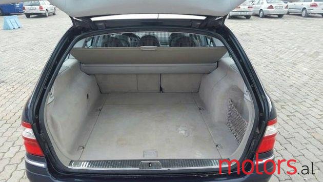 2006' Mercedes-Benz E-Class photo #1