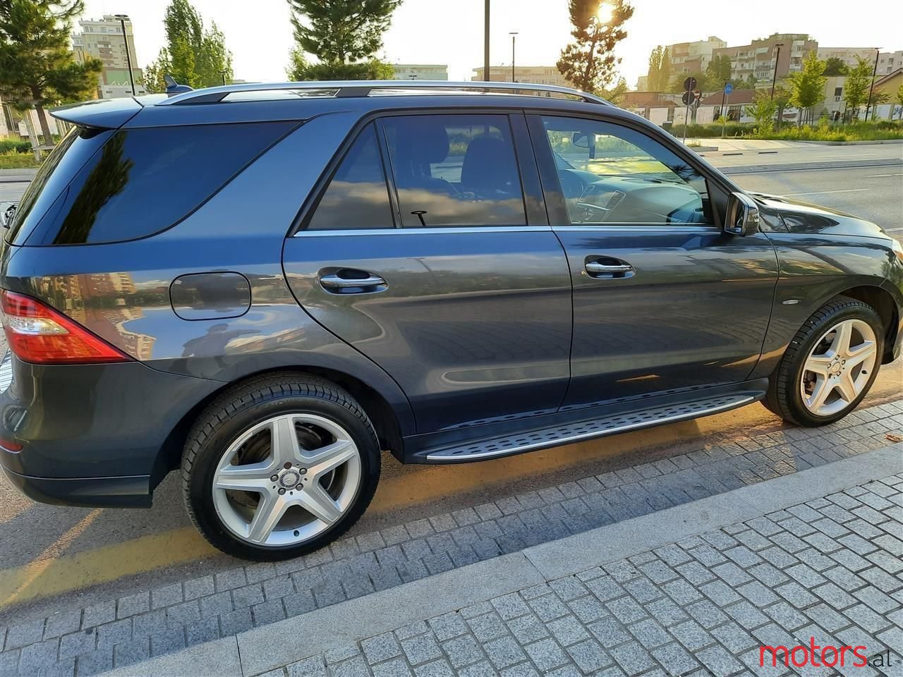 2012' Mercedes-Benz ML 350 photo #5