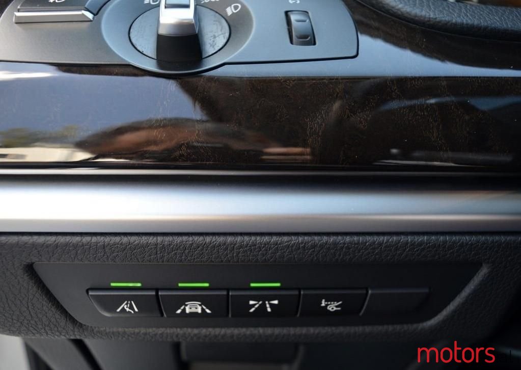 2015' BMW 535 photo #6