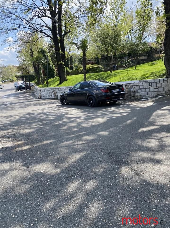 2004' BMW 330 photo #2