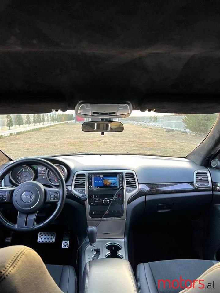 2012' Jeep Grand Cherokee photo #6