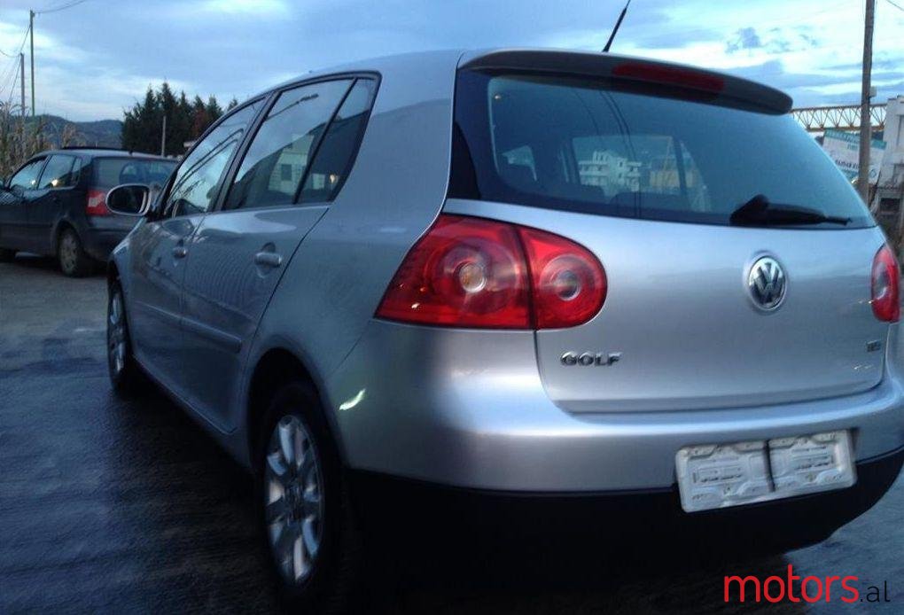 2006' Volkswagen Golf photo #2