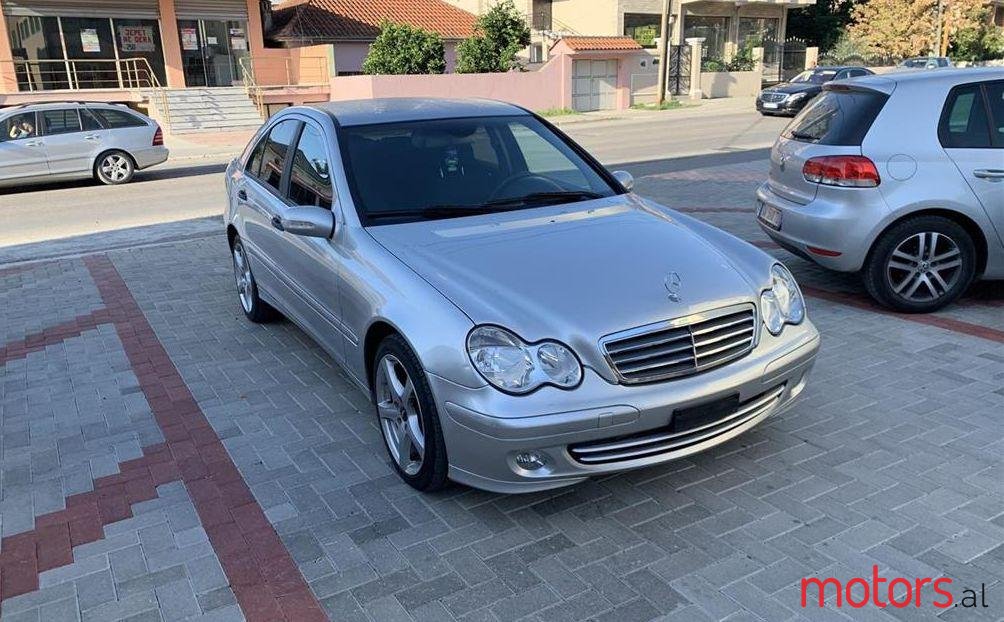 2005' Mercedes-Benz C 200 photo #1