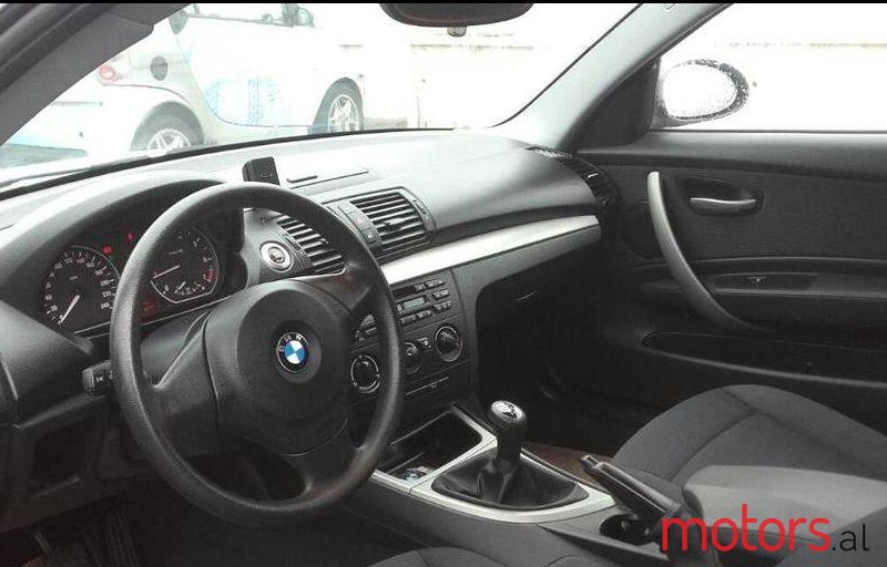 2010' BMW 116 photo #1