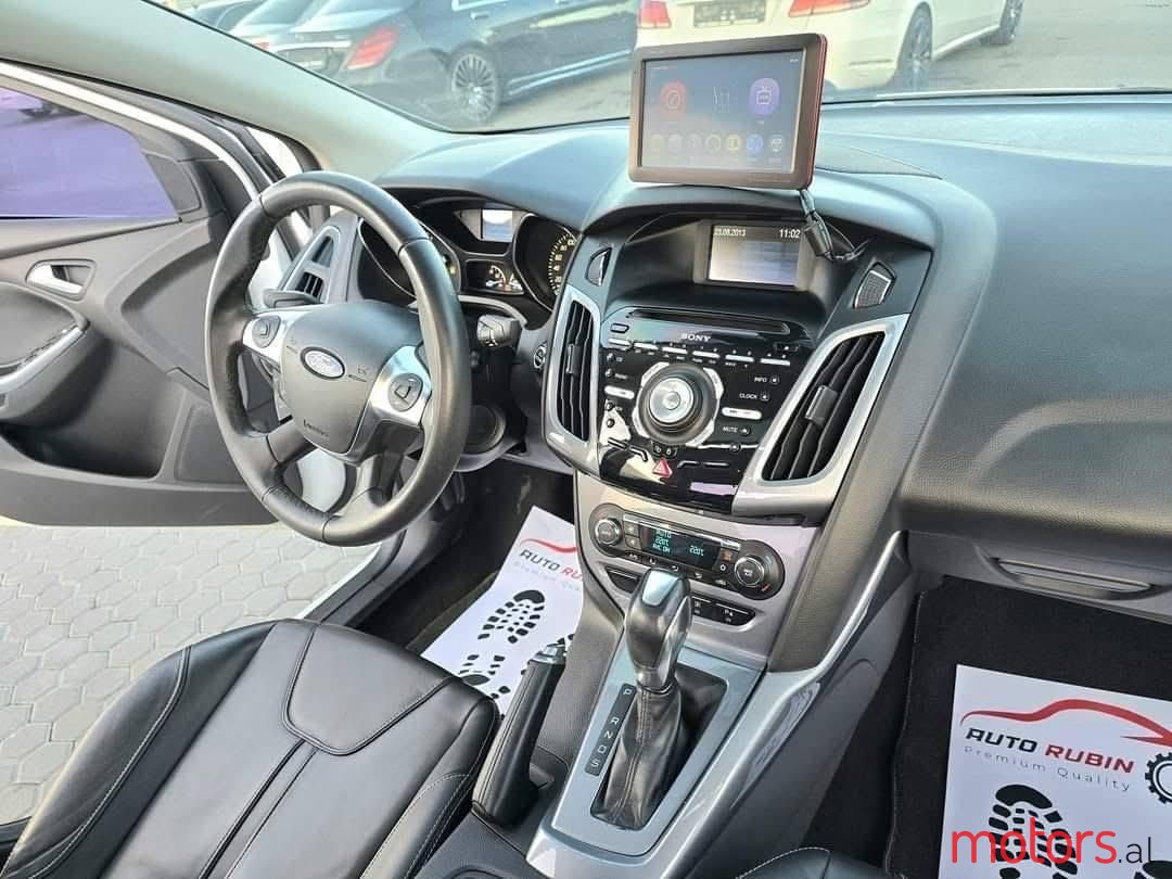 2013' Ford Focus photo #3