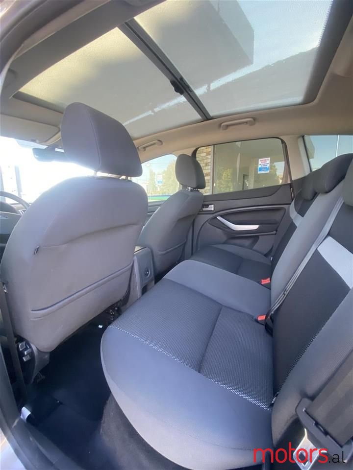 2012' Ford Kuga photo #4