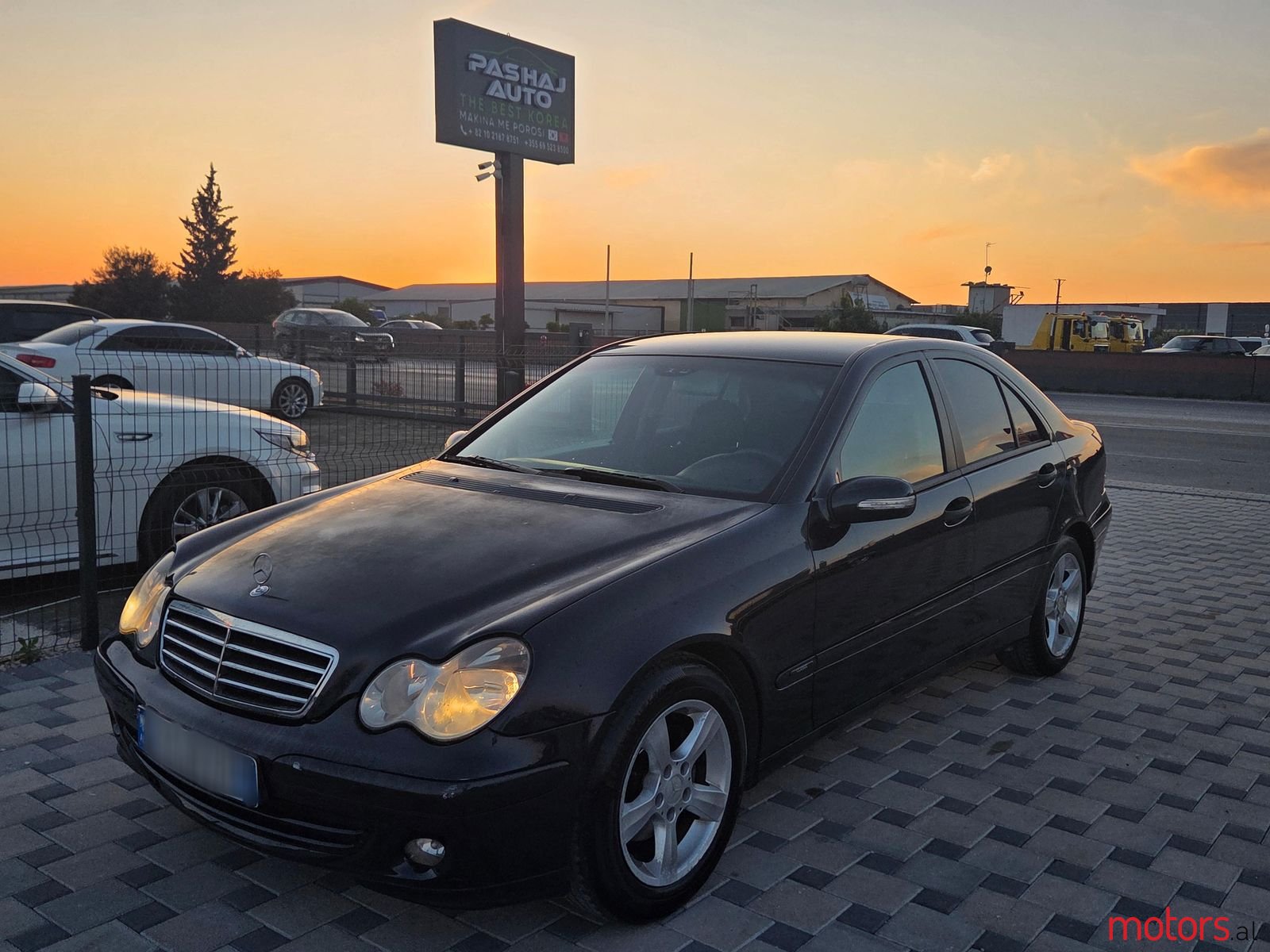 2005' Mercedes-Benz C 220 photo #1