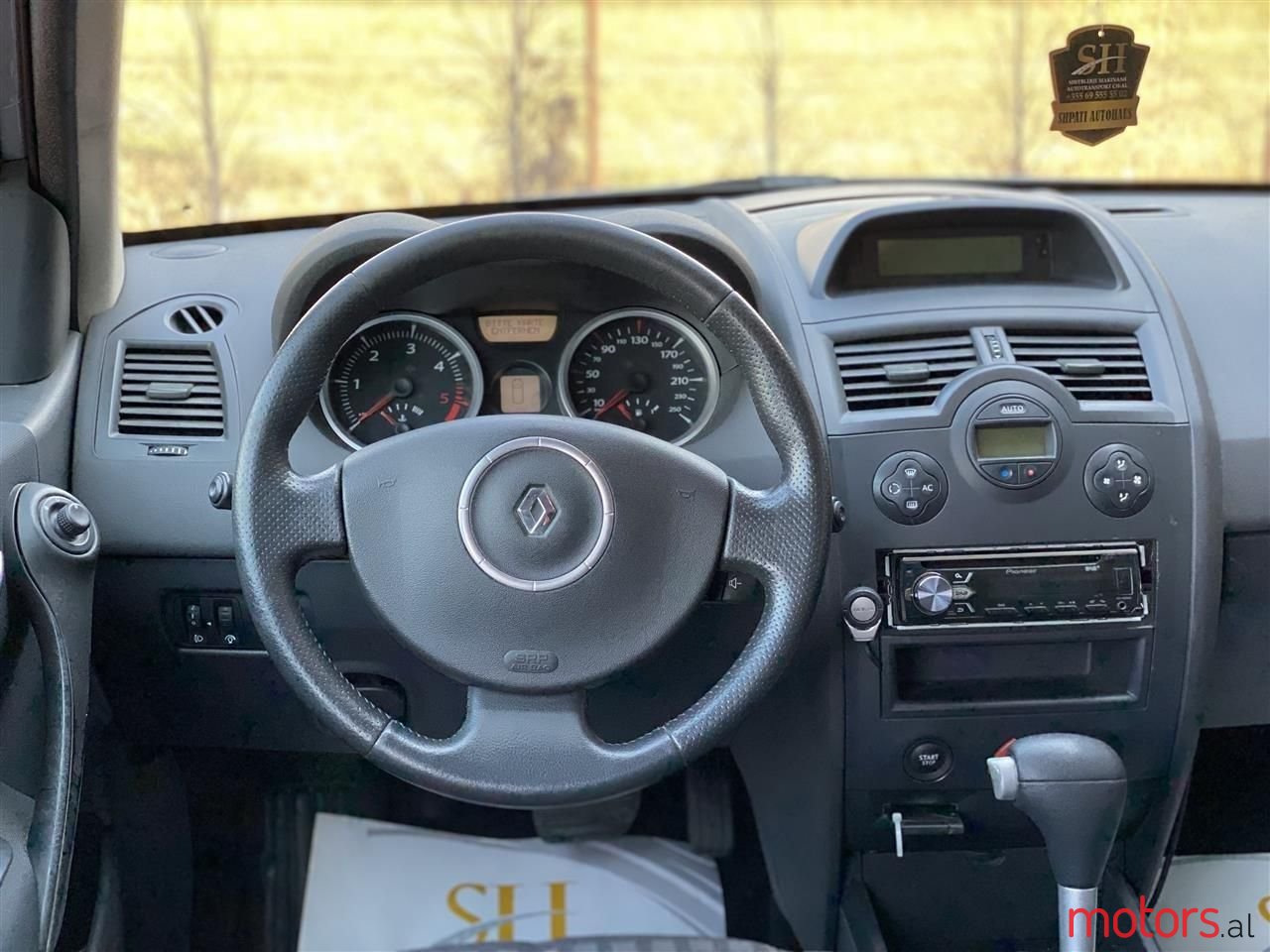 2007' Renault Megane photo #4