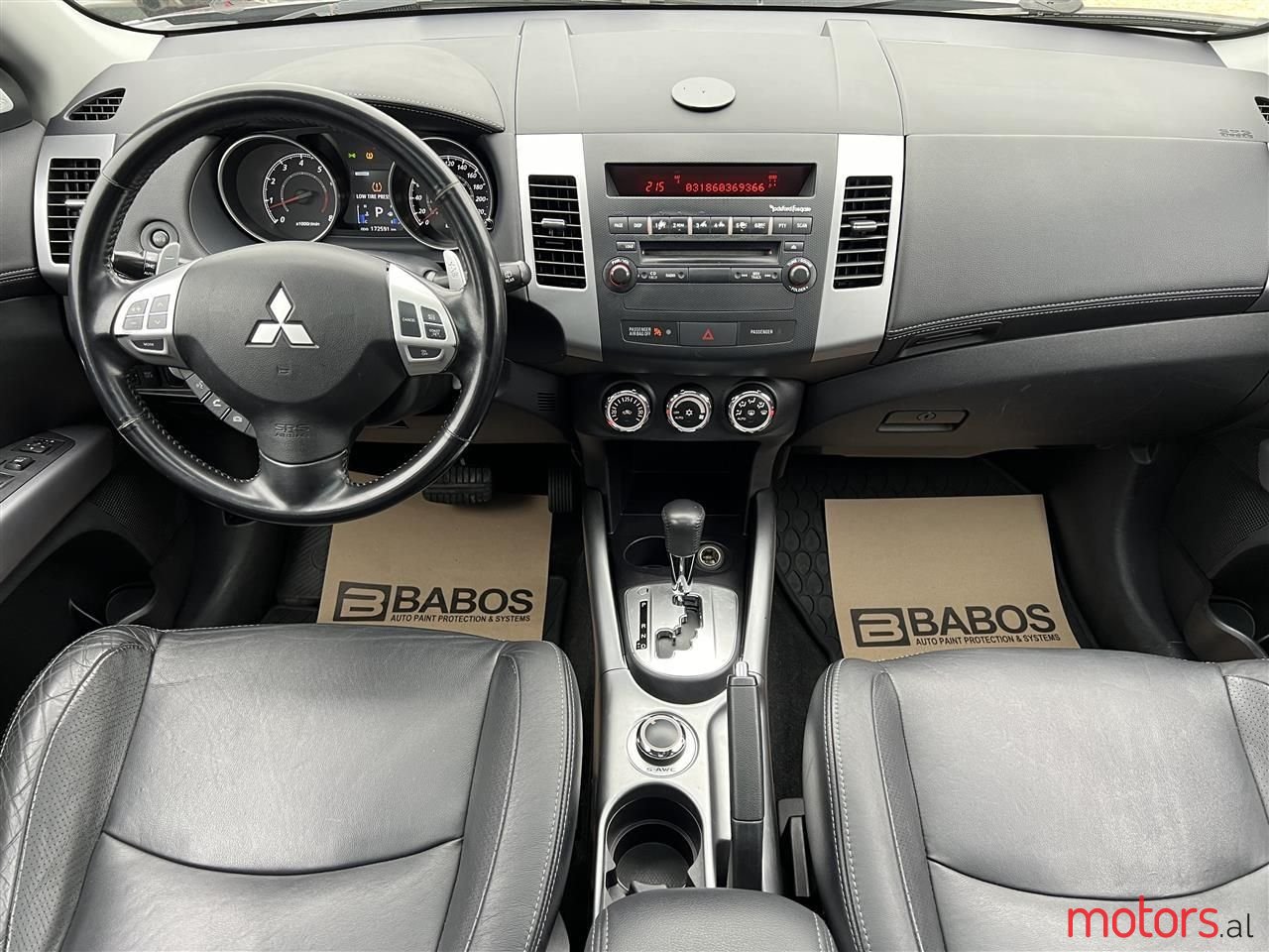 2010' Mitsubishi Outlander photo #5