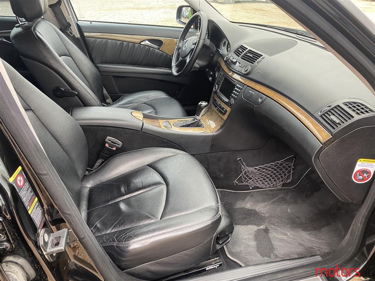 2007' Mercedes-Benz E 280 photo #2