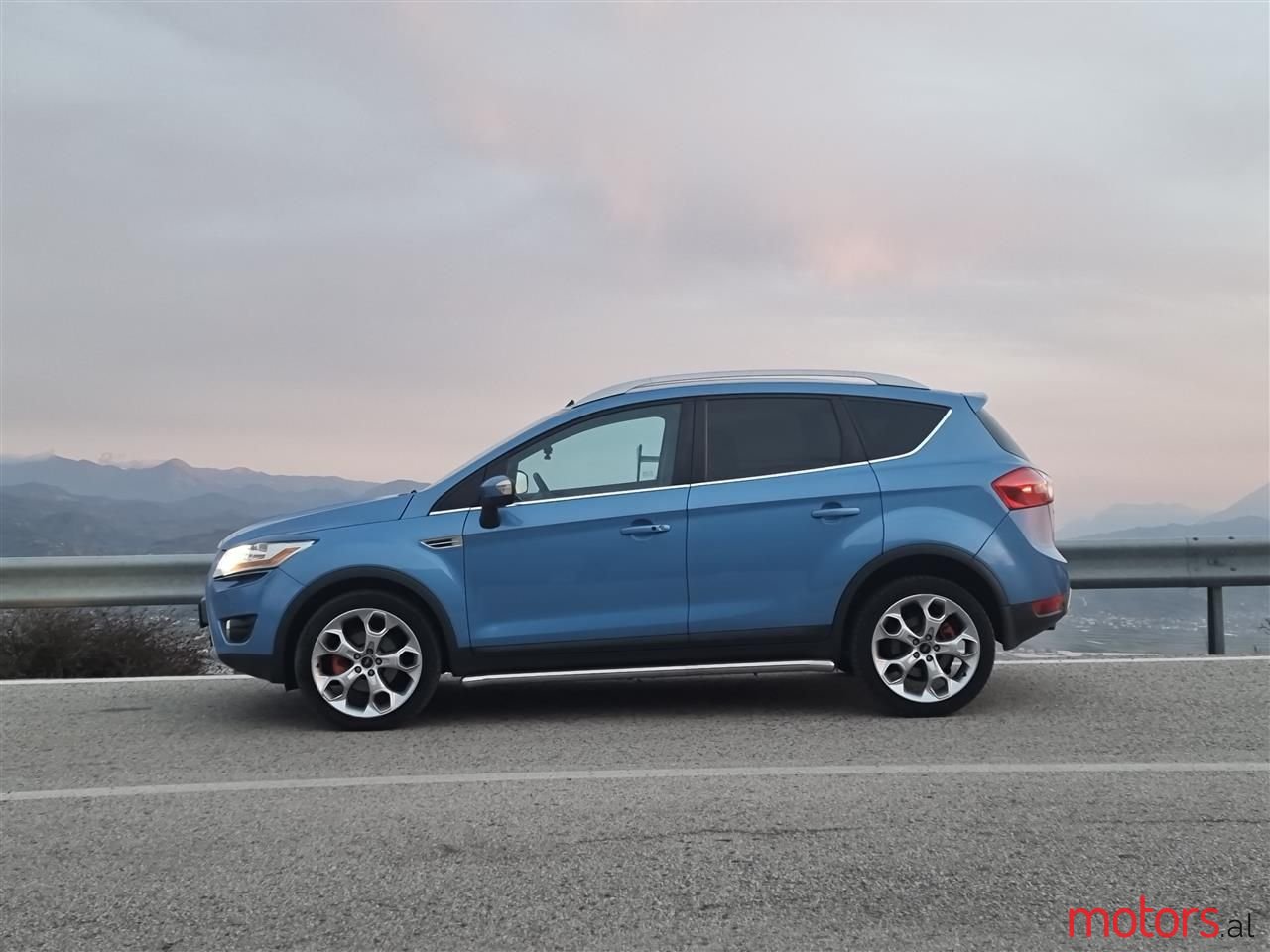 2010' Ford Kuga photo #1