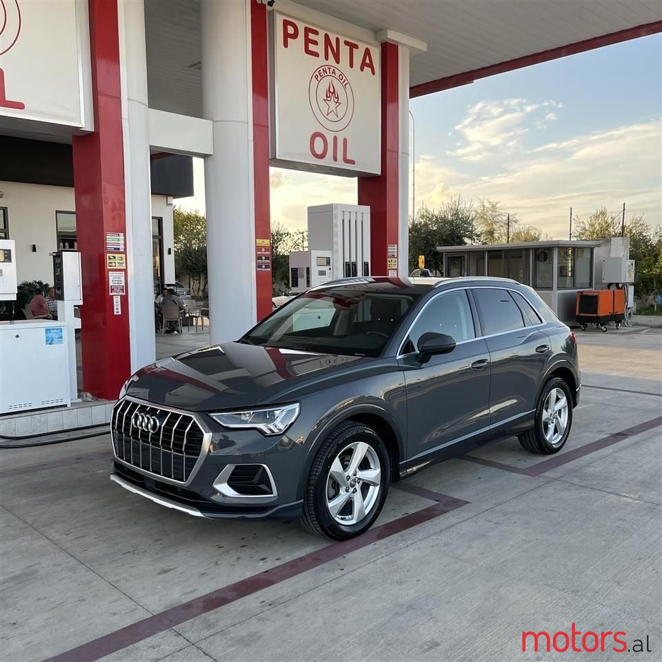 2018' Audi Q3 photo #3