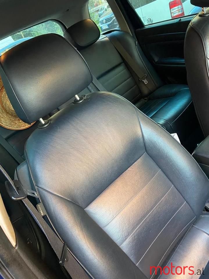 2009' Fiat Croma photo #6