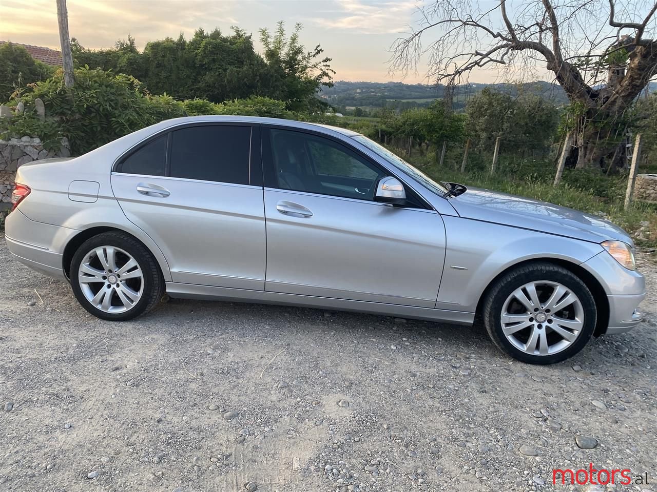 2007' Mercedes-Benz 220 photo #1