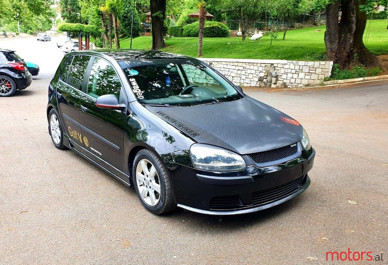 2005' Volkswagen Golf photo #1