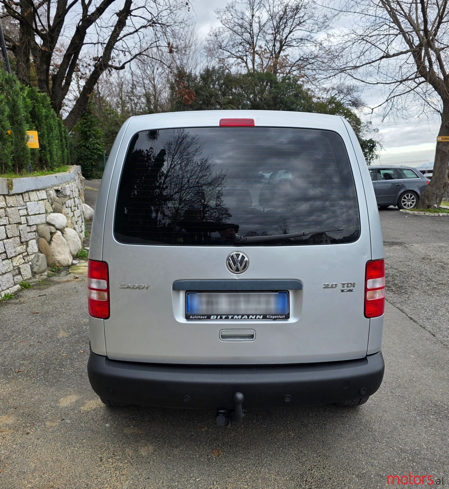 2011' Volkswagen Caddy photo #6