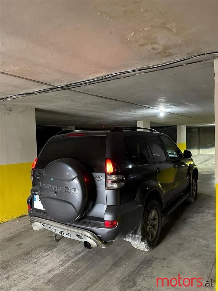 2005' Toyota Land Crusier photo #5